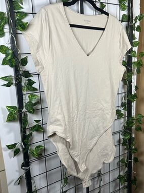 Old Navy Cream V-Neck Short Sleeve Bodysuit Women's XXL